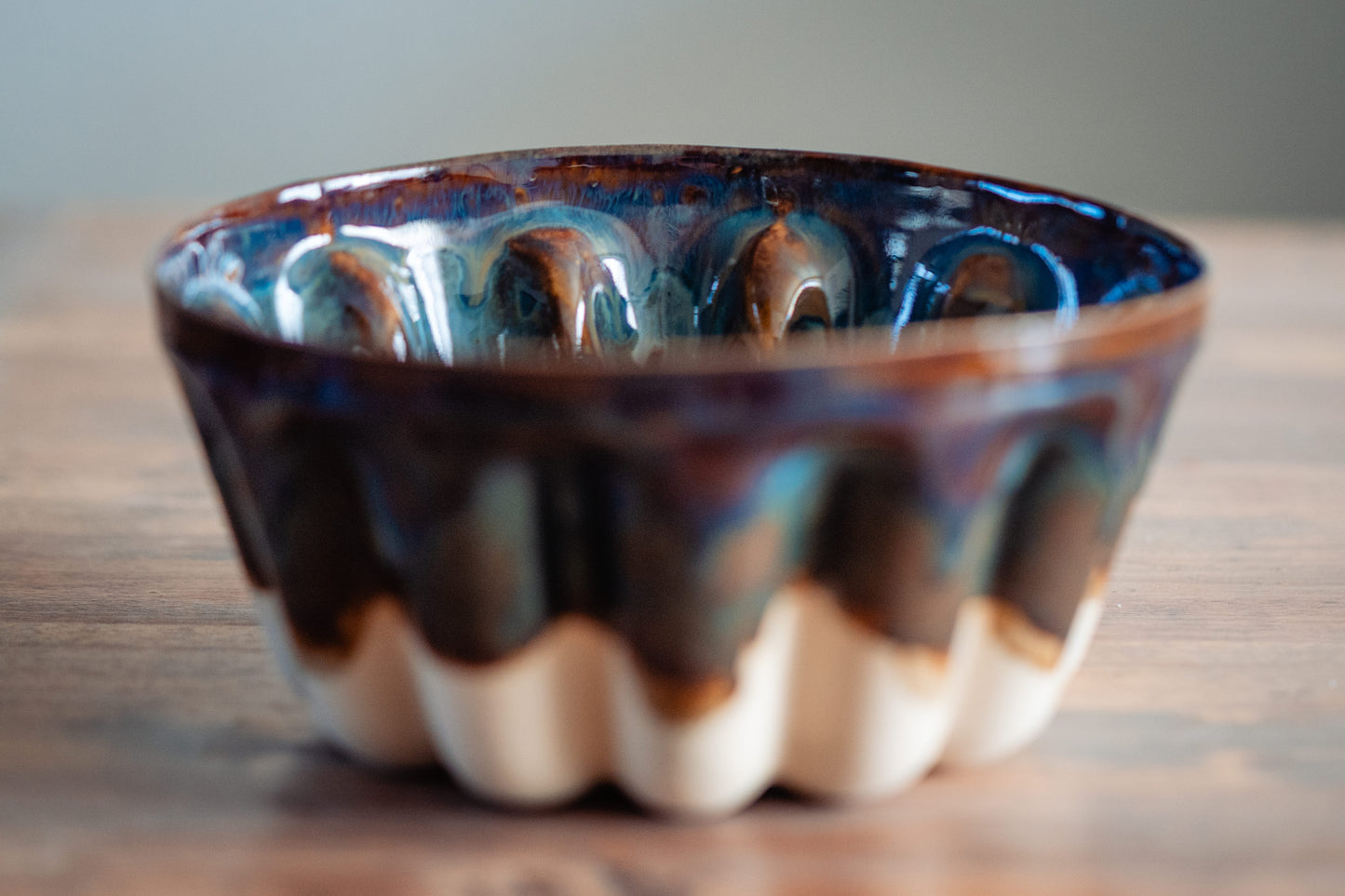 Schaal 'pudding' bruin